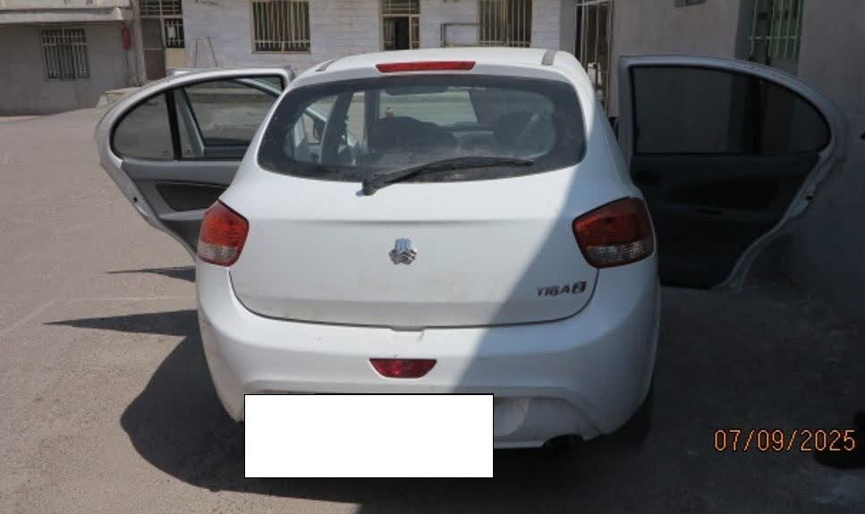 کشف ۸ کیلوگرم مواد مخدر از خودروی عبوری در میامی؛ راننده دستگیر شد کشف ۸ کیلوگرم مواد مخدر از خودروی عبوری در میامی؛ راننده دستگیر شد