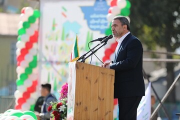 نهضت مدرسه‌سازی در آذربایجان غربی به جد پیگیری شود