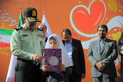 مراسم زنگ بازگشایی مهر و مـقاومت در همدان