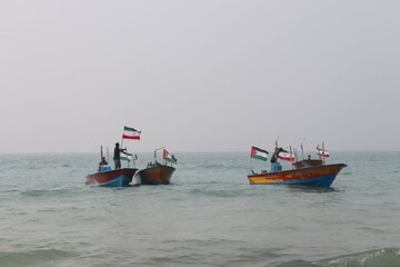 Hürmüzgan’da “Sumud Dostları” için deniz geçit töreni