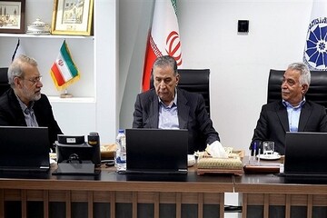 یک تیم اقتصادی با محوریت اتاق بازرگانی در مذاکرات سیاسی حضور یابد