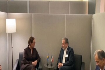 Iranian, Swedish FMs meet in New York