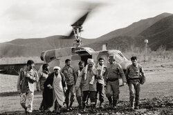 تصاویری ویژه از رهبر معظم انقلاب در دوران دفاع مقدس