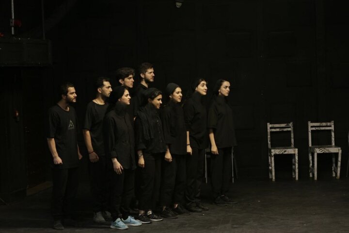 تلاش برای معرفی هنرمندان جوان؛ مخاطب تئاتر امروز به دنبال نامهاست!