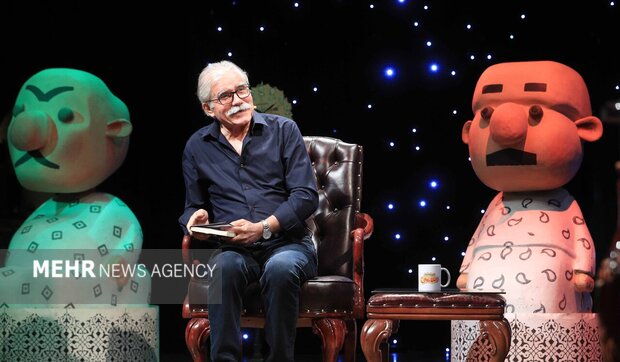 برای روز شعر و ادب، به فردوسی رأی دادم نه <a class='tagColor' href='/Tags/Archive/شهریار'>شهریار</a>