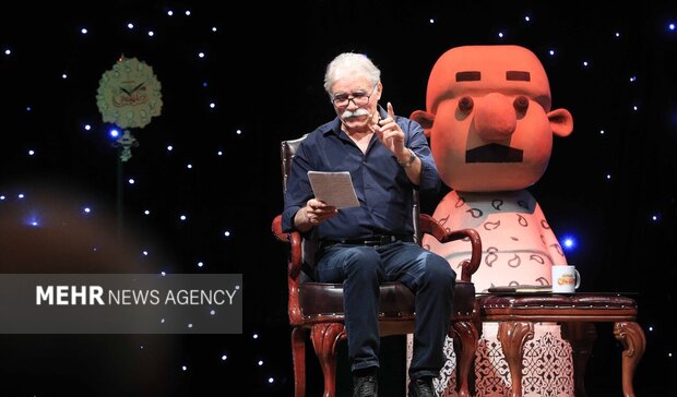 طنزپردازها، فرشتگانی که کمی خردهشیشه دارند!