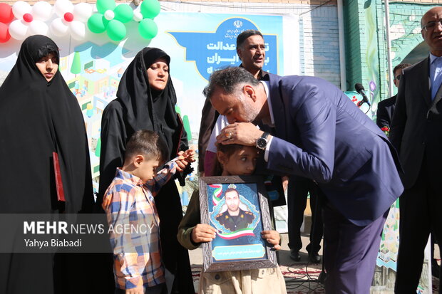 جشن آغاز سال تحصیلی جدید در کرمانشاه