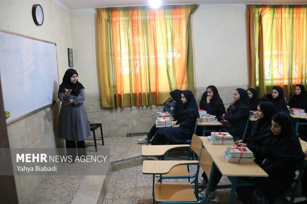جشن آغاز سال تحصیلی جدید در کرمانشاه
