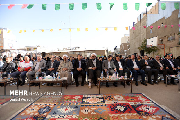 مراسـم زنـگ بـازگشايي مهر و مـقاومت