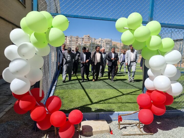 سومین چمن مصنوعی در مدارس استثنایی کردستان افتتاح شد