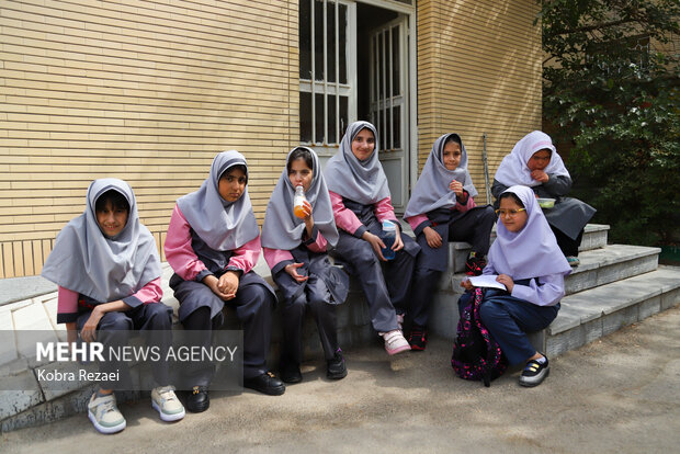 آغاز سال تحصیلی در مدرسه استثنایی صالحه مشهد