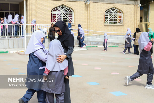 آغاز سال تحصیلی در مدرسه استثنایی صالحه مشهد