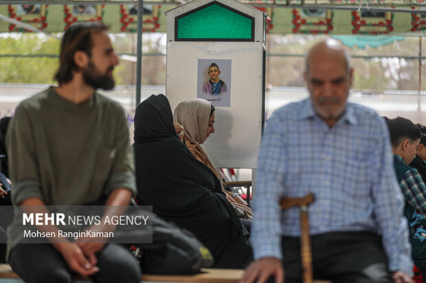 پانزدهمین «زنگ دانش‌آموز شهید» در بهشت زهرا (س)