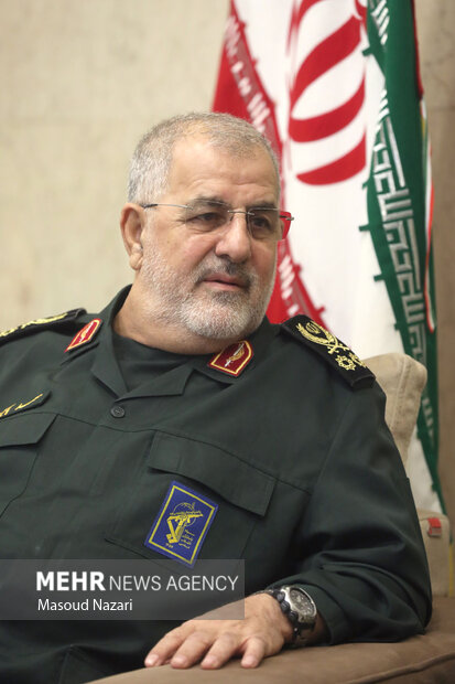 دیدار فرمانده کل سپاه با فرمانده کل ارتش