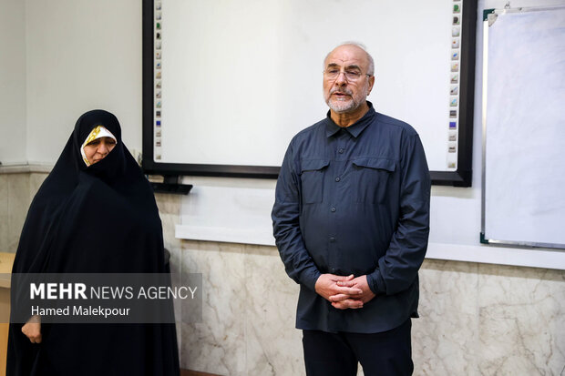 حضور رئیس مجلس در مدرسه دخترانه فاطمیون تهران به مناسبت آغاز سال تحصیلی جدید