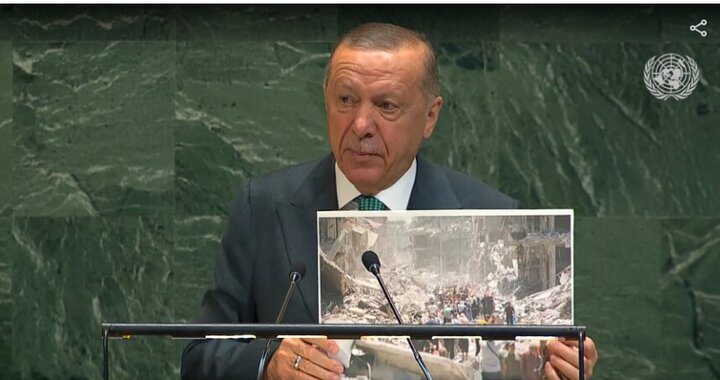  عکس‌هایی که «اردوغان» از تراژدی غزه در سازمان ملل نشان داد