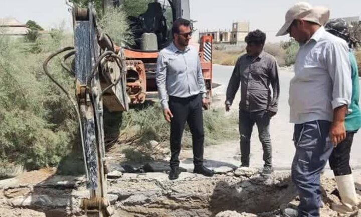 اصلاح و توسعه شبکه آبرسانی در روستای مال قائد گناوه