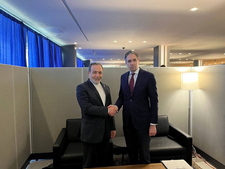 Bakan Erakçi'nin New York'ta ikili temasları sürüyor