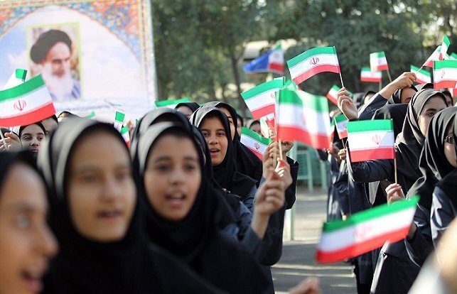 نوروز دانش در بام ایران؛ ۲۰۳۵ مدرسه میزبان دانش‌آموزان شدند