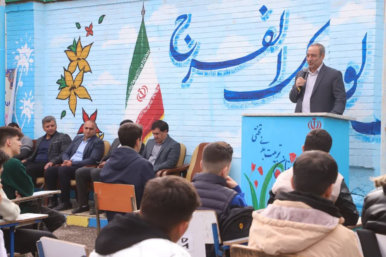 زنگ مهر در هنرستان تربیتبدنی تختی اردبیل نواخته شد زنگ مهر در هنرستان تربیتبدنی تختی اردبیل نواخته شد