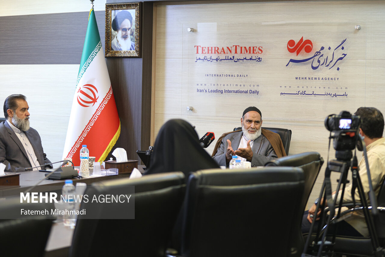 در هیئت‌ باید مردم را به مهربانی دعوت کنیم؛ از سبزوار تا هایدپارک لندن