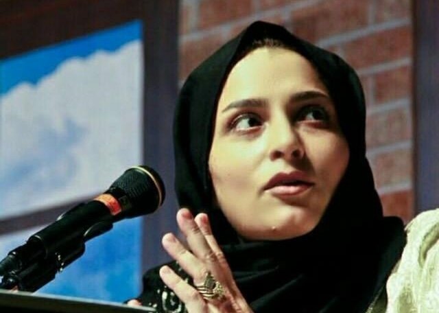 شعر،شاعر،آنِ،نيمايي،غزل،مخاطب،زيبايي،سرنوشت،آتش،جان،جهان،نهفت ...