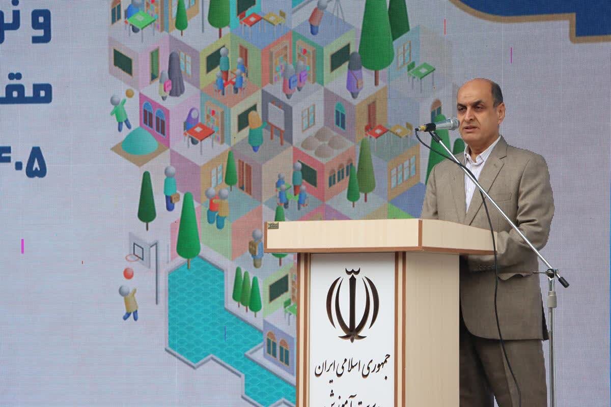 حقشناس: تئاتر زبانی اثرگذار برای انتقال مفاهیم فرهنگی است حقشناس: تئاتر زبانی اثرگذار برای انتقال مفاهیم فرهنگی است