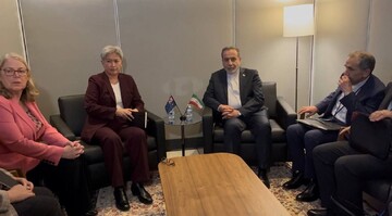Iran, Australia foreign ministers hold meeting