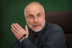 خیابان را رها نکنید؛ موشک، خیابان و تنگه گلوی دشمن را فشرده است