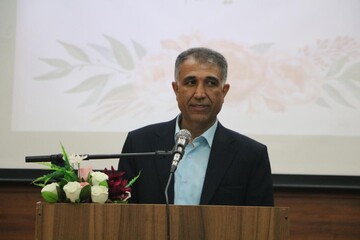 توسعه جامعه از مسیر دانایی می‌گذرد