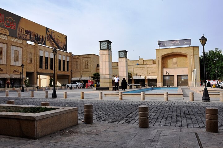 بی هویتی بصری در شیراز؛ وقتی اعیاد با بنرهای تسلیت، تبریک گفته میشود