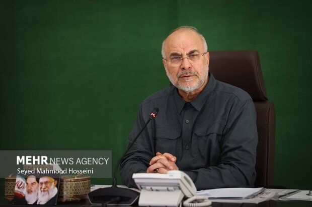 رییس مجلس درگذشت مادر شهیدان «حسینی مزینانی» را تسلیت گفت