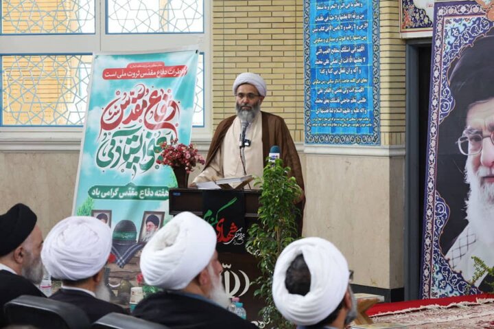 امام جمعه قشم: حوزه‌های علمیه از مهم‌ترین نهادهای فرهنگی کشور هستند