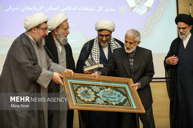 آئین سنگرسپاری، تکریم و معارفه مدیرکل تبلیغات اسلامی آذربایجان شرقی