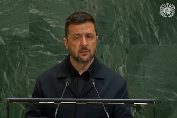 زلنسکی: روسیه آتشبس و پایان جنگ را رد میکند!