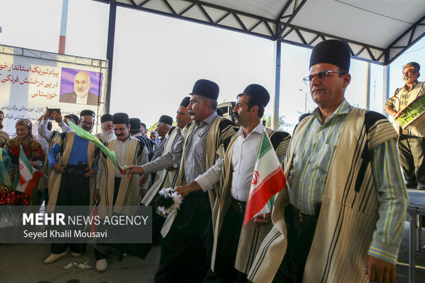استقبال پرشور از مدال‌آوران کشتی فرنگی در اهواز
