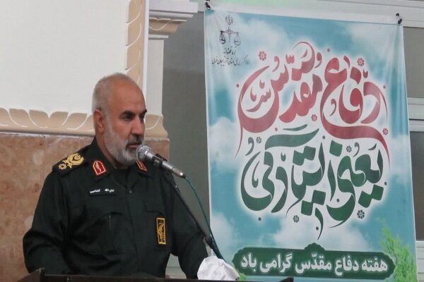 رمز حفاظت از انقلاب و صیانت از خون شهدا تبعیت از ولایت فقیه است رمز حفاظت از انقلاب و صیانت از خون شهدا تبعیت از ولایت فقیه است