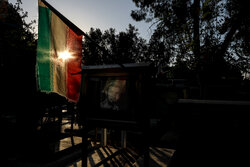 غبارروبی مزار شهدا