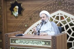 آیت الله محامی: شهدا نیازی به تجلیل ندارند؛ ما نیازمند فرهنگ آنانیم