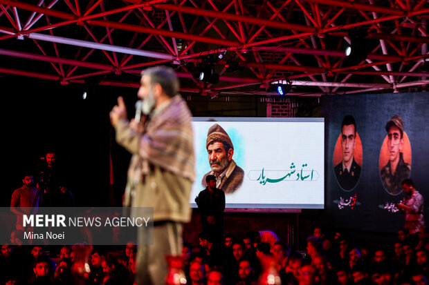 شبهای پرستاره در وادی رحمت تبریز؛ روایت دلدادگی در میان مزار شهدا