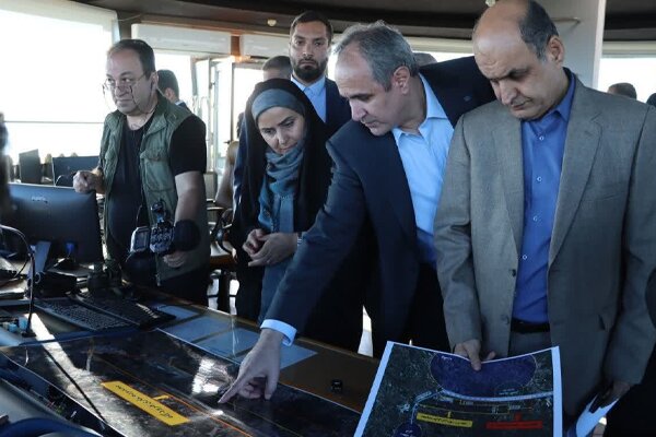 بازدید وزیر راه و شهرسازی از طرح توسعه فرودگاه رشت