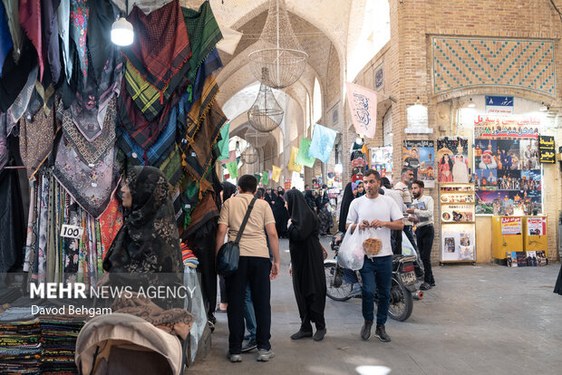 پایتخت سوغات ایران در سایه گنبد طلایی