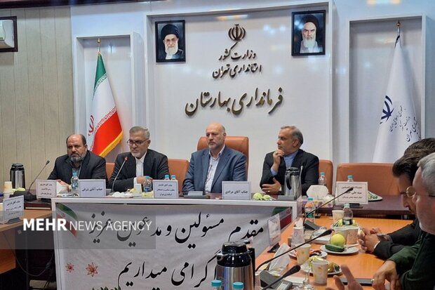 عبدالحمید شرفی فرماندار جدید بهارستان شد