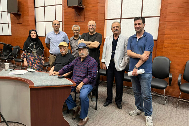 بازگشت اکبر زنجانپور و بهزاد فراهانی به رادیو؛ «روال عادی» خوانده شد