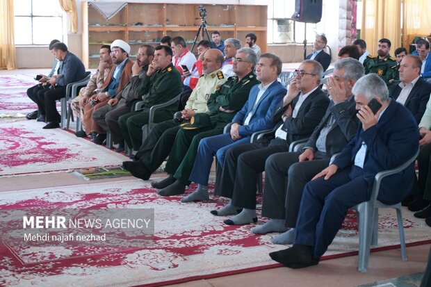 آیین مهمانی لاله ها بمناسبت هفته دفاع مقدس یاسوج