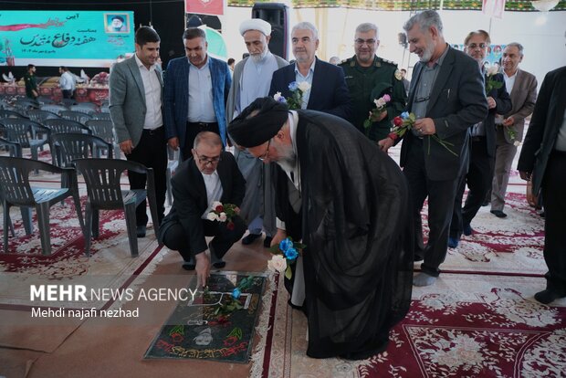 آیین مهمانی لاله ها بمناسبت هفته دفاع مقدس یاسوج