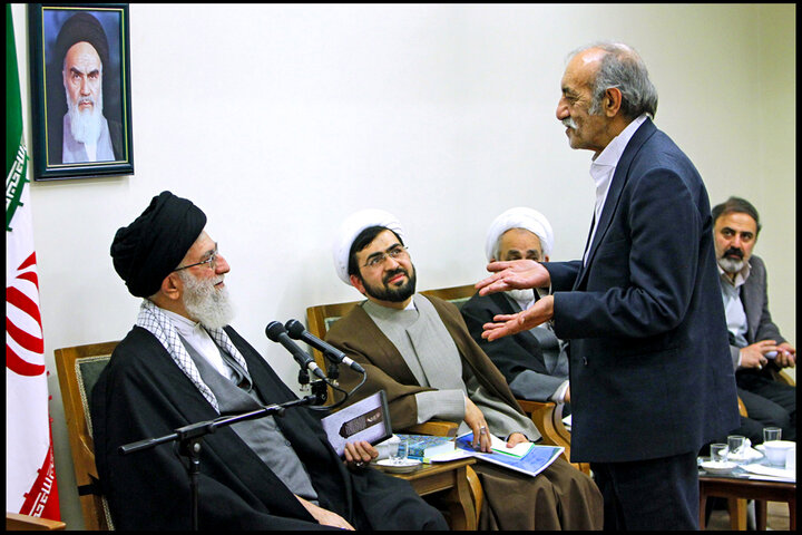 قصه اجرای یک سرود حماسی ویژه در حضور حضرت آیت الله خامنهای