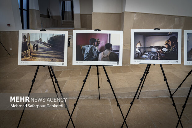افتتاح نمایشگاه عکس جنگ در موزه دفاع مقدس شهرکرد