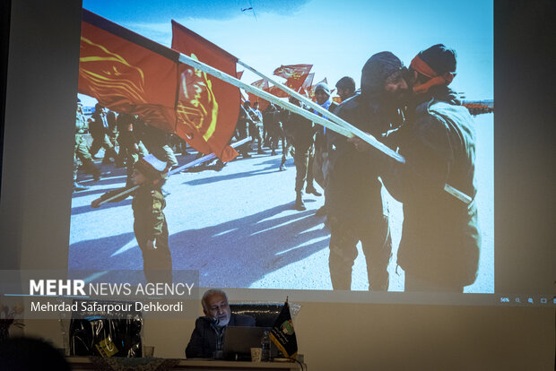 افتتاح نمایشگاه عکس جنگ در موزه دفاع مقدس شهرکرد