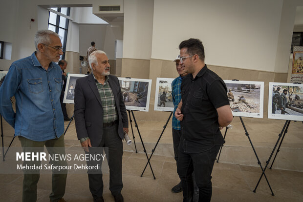 افتتاح نمایشگاه عکس جنگ در موزه دفاع مقدس شهرکرد
